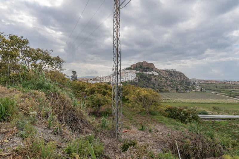 Foto e4a9c2d4-0c1e-4b9c-ac3f-90c81dc7b3f8. Terrain résidentiel dans carretera malaga (cal) 74 dans Salobreña
