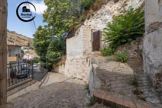 Casale in Monachil Pueblo. Oportunidad en monachil casa cueva con patio y opción de edifica