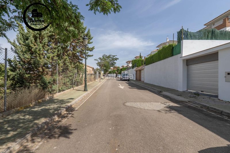 Foto de439419-96a7-4f4f-b094-cb098c958a62. Terreno residenziale in calle calle malva in Villa de Otura