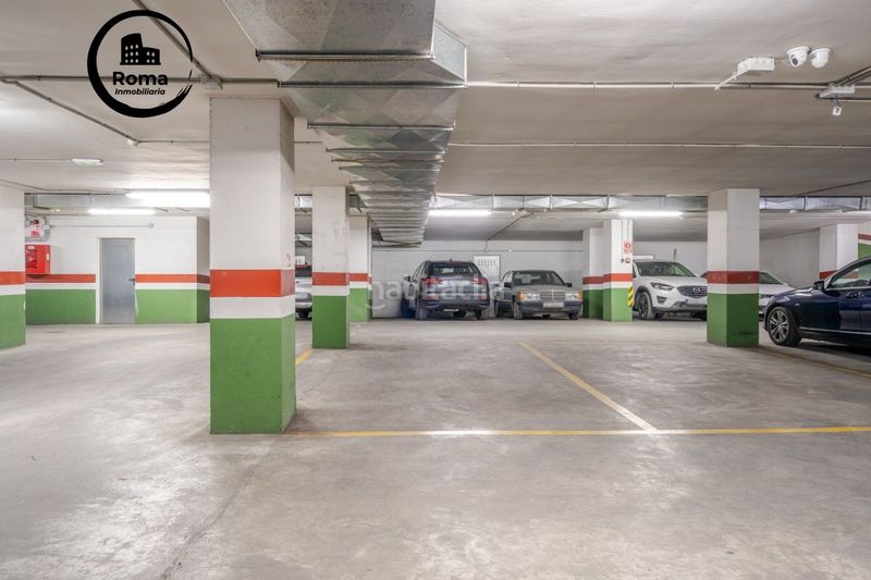 Foto edc42560-40a0-4a91-9401-ea6bd083ebf3. Aparcament cotxe a Parque Lagos Granada