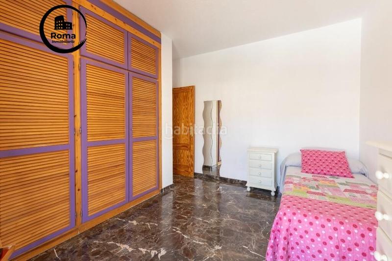 Foto 35d867f5-6385-4cfd-a388-b04bbc41c889. Casa pareada  con piscina, en Huétor Vega