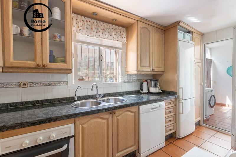 Foto 4fc4a662-ea51-475c-b986-c3bce43ae825. Casa pareada  con piscina, en Huétor Vega