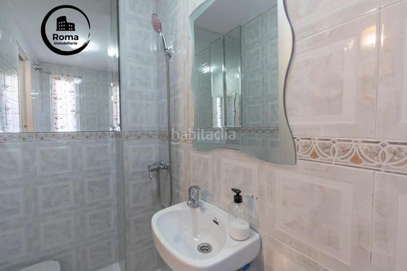 Foto c88f01f3-724d-45c2-89a8-1e9b71c9392a. Casa pareada  con piscina, en Huétor Vega