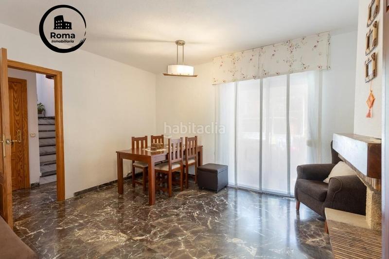 Foto e8d37a52-f0af-42d5-88d1-50983d132c70. Casa pareada  con piscina, en Huétor Vega