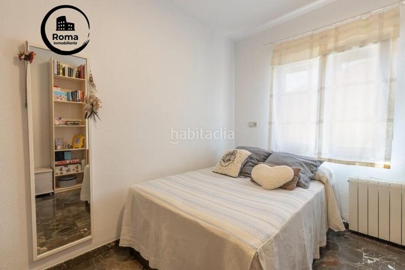 Foto f58b90dd-c18a-463d-a0e8-e480aa543015. Casa pareada  con piscina, en Huétor Vega