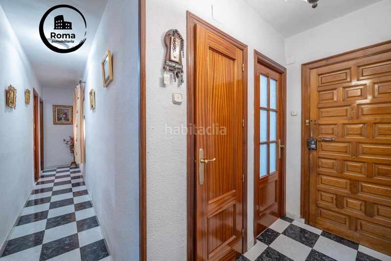 Foto b9590c6e-0af9-43a5-9eb6-bb9d4232121c. Pis a Barrio de Zaidín Granada