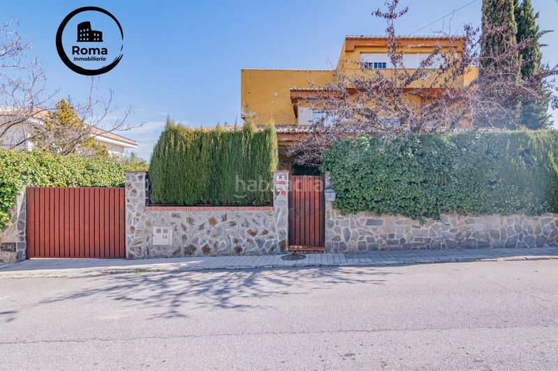 Foto cc44f0d0-f975-4b2b-bbaa-75e8c9066ab8. Xalet amb aparcament a Gójar