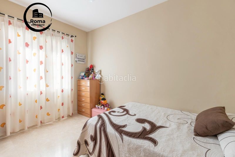 Foto 01be939a-4977-4144-9b3c-ec59724d99c9. Casa aparellada amb calefacció aparcament a Albolote