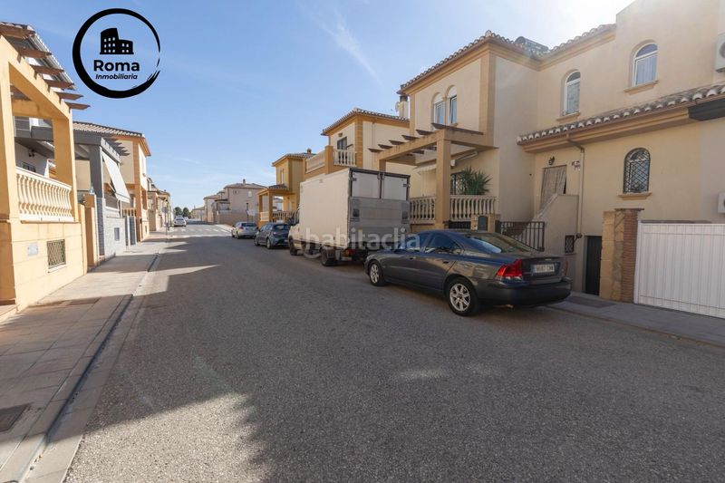 Foto b3910ce5-23bc-422e-bd6f-eb304aac2811. Casa aparellada amb calefacció aparcament a Albolote