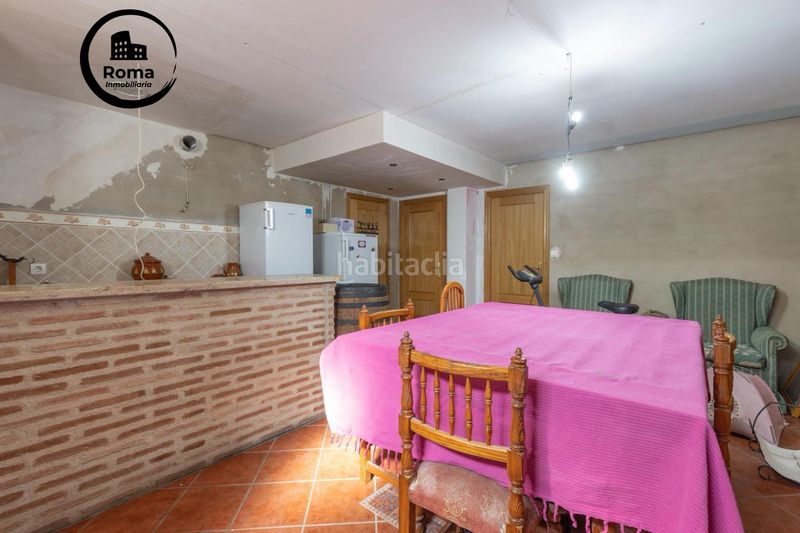 Foto ce7bd497-be28-4706-995f-1b93e38298e6. Casa aparellada amb calefacció aparcament a Albolote