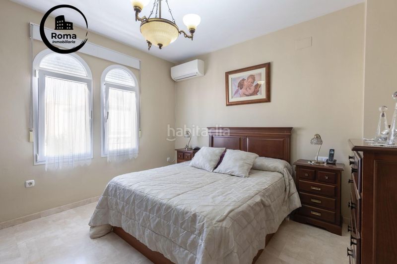 Foto f7a2253e-8a29-4f30-9235-55c982fa0daf. Casa aparellada amb calefacció aparcament a Albolote
