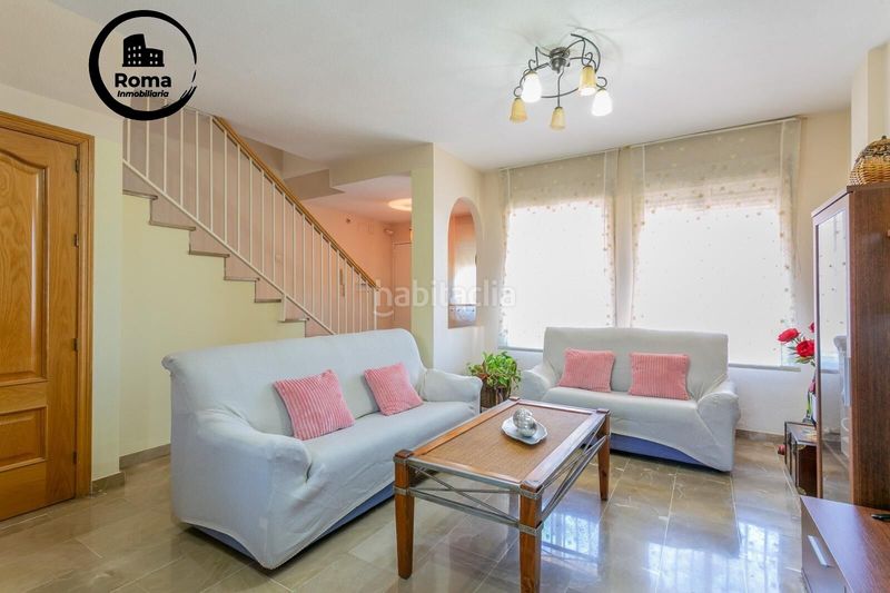 Foto a064d1dc-54b6-45ee-a9f9-53c1b975fde2. Casa adossada amb calefacció aparcament a Cerrillo de Maracena - Periodistas Granada