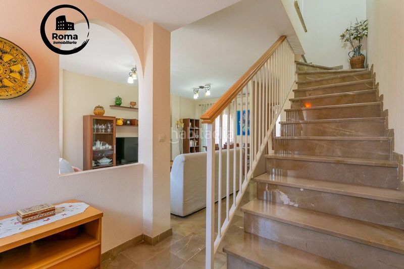 Foto b19f7063-dde4-4460-a429-4ddf42128e4c. Casa adossada amb calefacció aparcament a Cerrillo de Maracena - Periodistas Granada