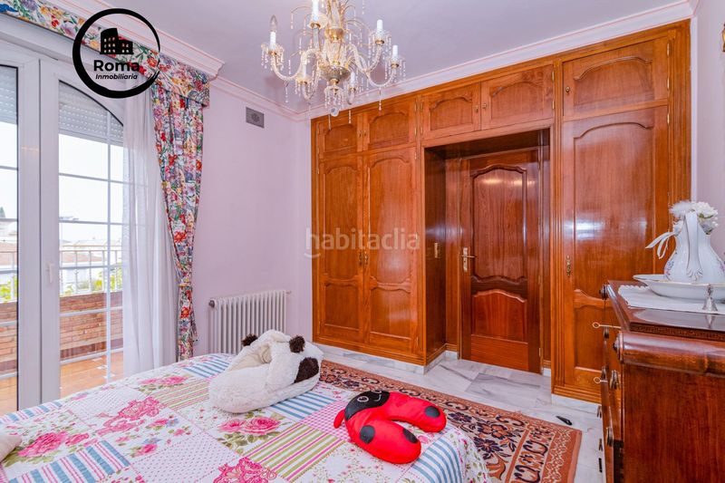 Foto 55a74c69-a006-4e5b-a8e7-8a48988f7c3b. Xalet amb calefacció aparcament piscina a Altos de la Zubia Zubia (La)