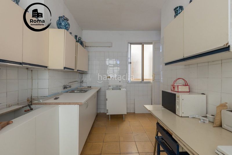 Foto ec99a098-85b6-4117-a2a9-83ff9ebd200c. Edificio in Centro - Sagrario Granada