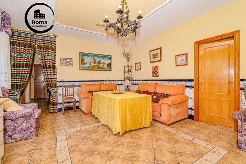 Foto 377a846c-67ac-436e-b78b-c860b808c7c0. Xalet amb aparcament piscina a Peligros