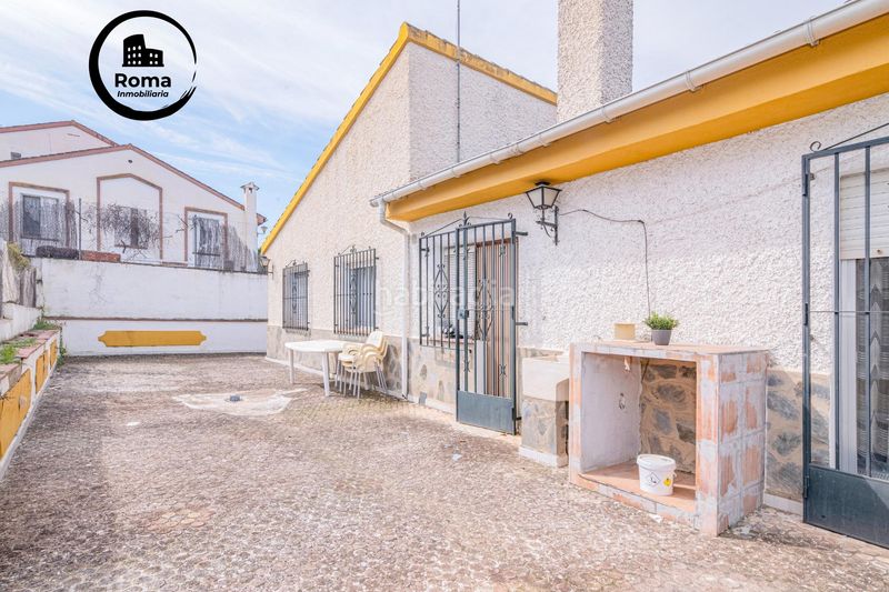 Foto 67fe067a-7c94-4baf-8aef-f7be1acfbd95. Xalet amb aparcament piscina a Peligros