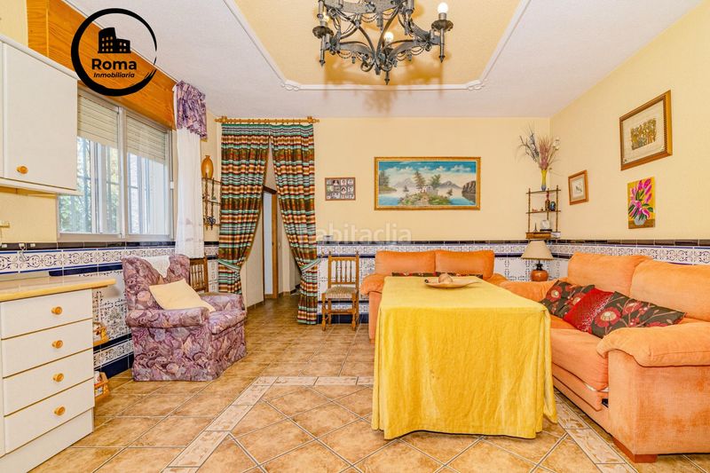 Foto 7feab890-7d86-4cb2-b377-2025bea2584a. Xalet amb aparcament piscina a Peligros