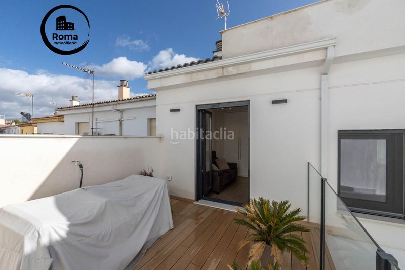 Foto 4c136f8c-e23e-4308-8e15-2b36611f651b. Casa adossada amb aparcament a Albolote