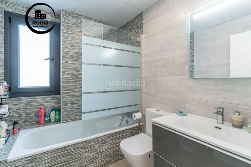 Foto bd28d3c8-933d-4bdc-9c0d-e26c650fcc8f. Pis amb aparcament piscina a San Miguel Armilla