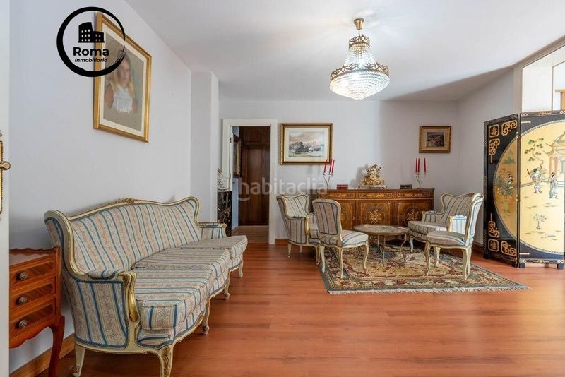 Foto 0018eeaa-29b7-4c2e-943d-ffab3b88269e. Àtic a Centro - Sagrario Granada