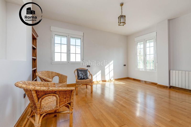 Foto 10d7dcae-c641-4a69-93c3-6ed4dba55fe5. Xalet amb aparcament piscina a Santa Fe