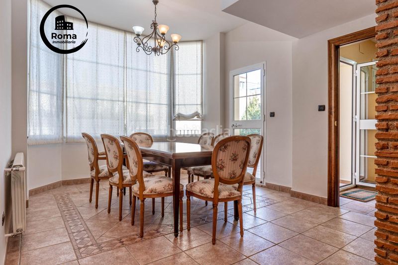 Foto 55a5785c-6d7d-4f2b-ad47-d05e6c260a19. Xalet amb aparcament piscina a Santa Fe