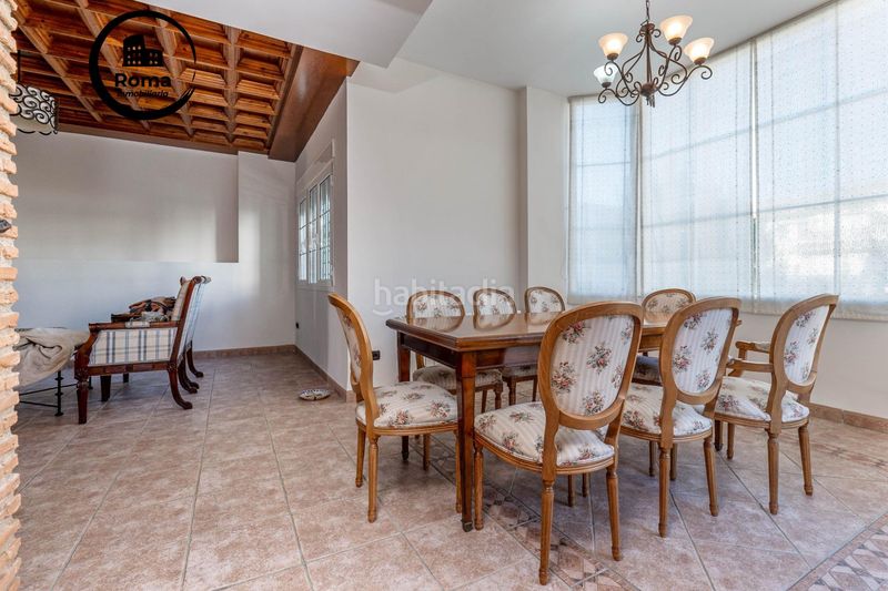 Foto a8e5d0e8-905e-48b4-94a9-094a71037417. Xalet amb aparcament piscina a Santa Fe