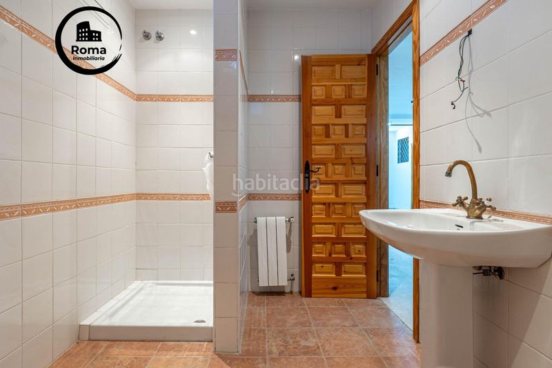 Foto b04f2c49-4804-4f77-a9aa-3a3af41e8bc0. Xalet amb aparcament piscina a Santa Fe