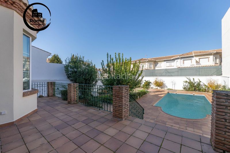 Foto f5336352-290a-4a73-b305-23214ea43f47. Xalet amb aparcament piscina a Santa Fe