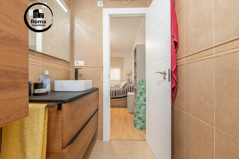 Foto 2c27fde8-7664-4564-9140-2688c54878d7. Casa amb aparcament a Gójar