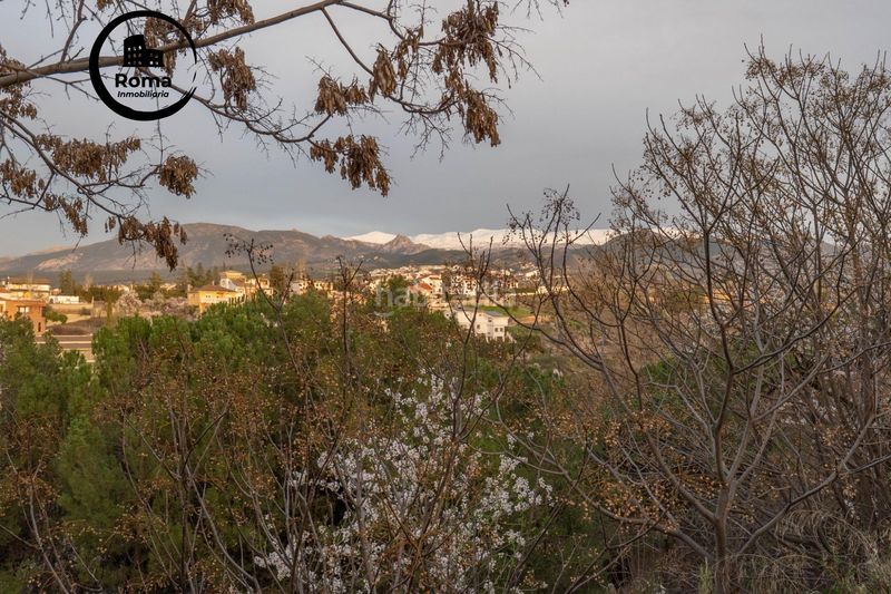 Foto b64e6190-ebd2-417e-b14b-d159cb75032b. Casa amb aparcament a Gójar