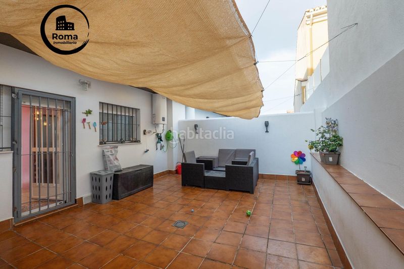 Foto bbc30582-46f4-4411-85ed-718e4793970c. Casa amb aparcament a Gójar