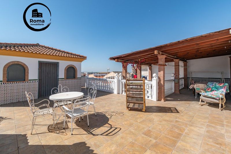 Foto 0f6f398e-216e-4986-a8df-a119243c43ed. Casa amb aparcament piscina a Atarfe