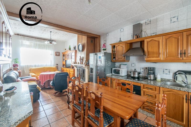 Foto d2e3d19a-c2c7-401e-932f-fe3011b19863. Casa amb aparcament piscina a Atarfe