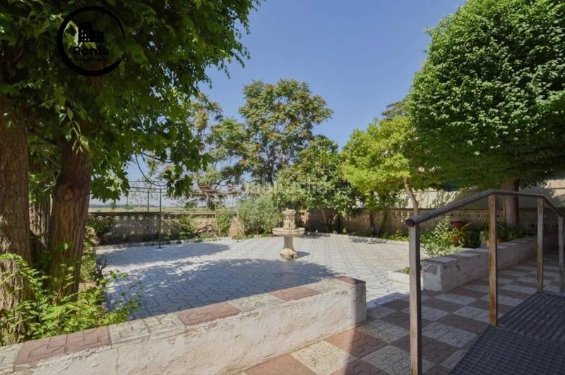 Foto 044d7aff-9a2e-433b-b651-3eea8427b689. Casa amb aparcament a Atarfe