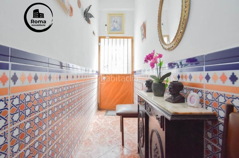 Foto 9f04c244-9620-4fe9-bac3-48893c187136. Casa amb aparcament a Atarfe