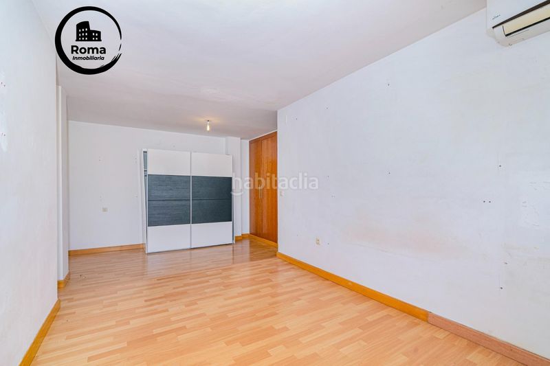 Foto 647addb7-d19f-425b-a520-49b9e89bb816. Àtic amb aparcament piscina a La Zubia Ciudad Zubia (La)