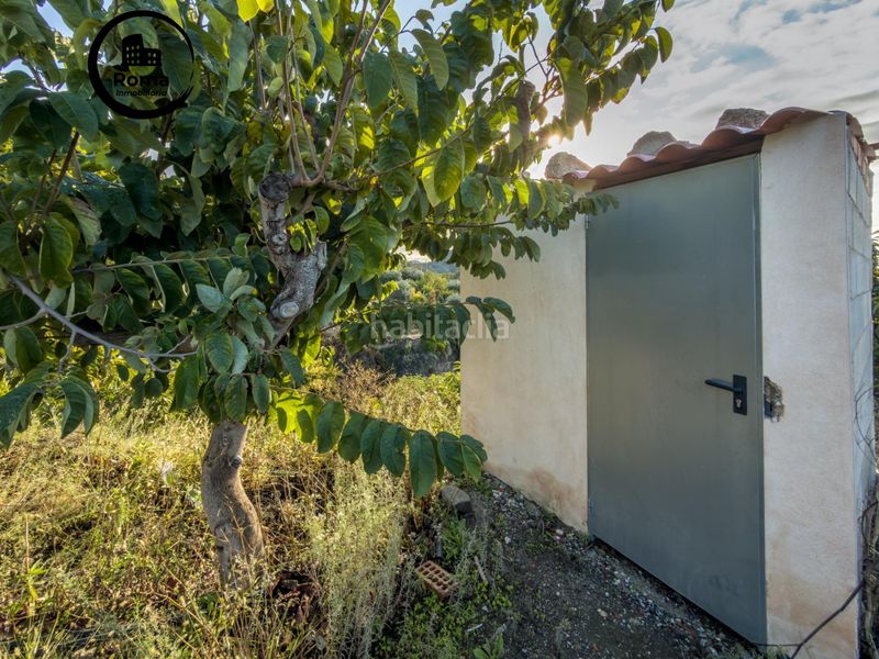 Foto c5ceaed4-4283-47de-97c4-6d6ed9e90be3. Masia amb aparcament a Guájares (Los)