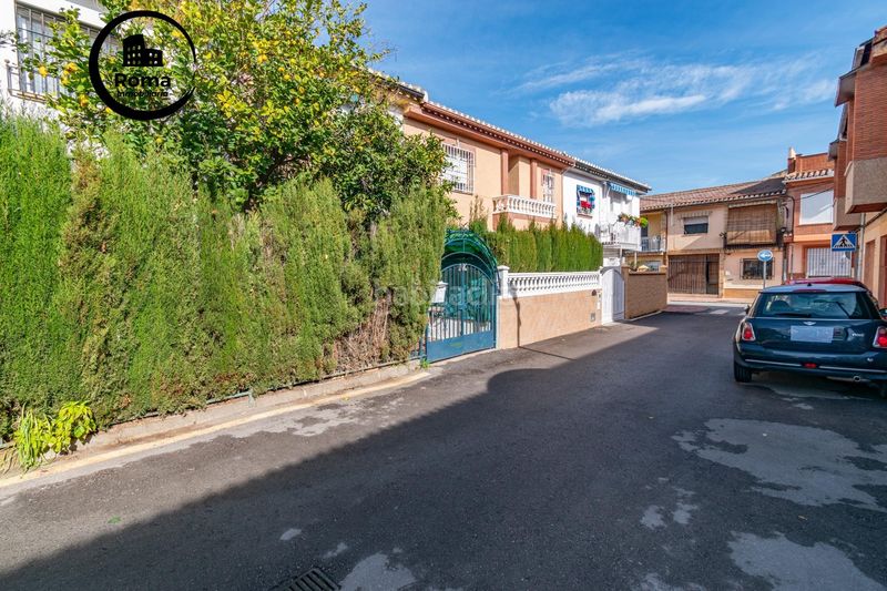 Foto 0ec01f47-fd9c-4d1b-80c0-54ab00a596a7. Casa adossada a Poniente Armilla