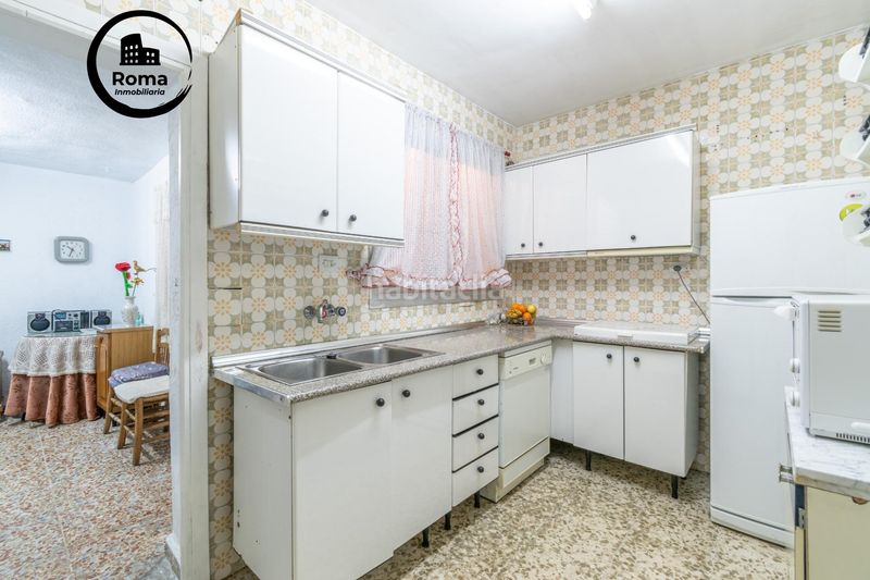 Foto dae7deeb-c29f-4e4a-9f7b-d83a64fd6780. Casa adossada a Poniente Armilla