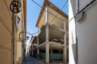 Wohngrundstück in Santa Fe. Solar de 178 m2 con estructura 358metros construidos  proyecto e