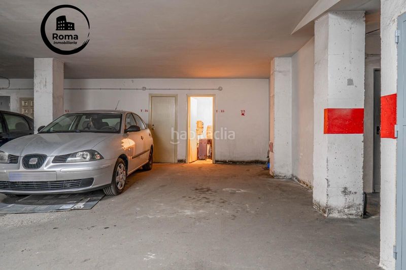 Foto 194f7d26-27d2-4020-98ab-d04195f75fff. Aparcament cotxe a Cenes de la Vega