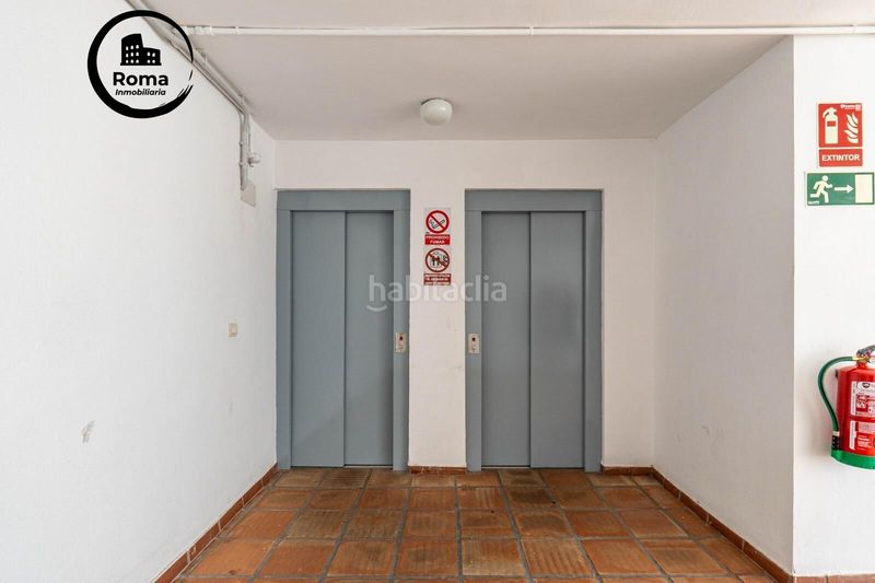 Foto 4ac5c227-a303-408c-9613-e3c55c32b621. Aparcament cotxe a Cenes de la Vega