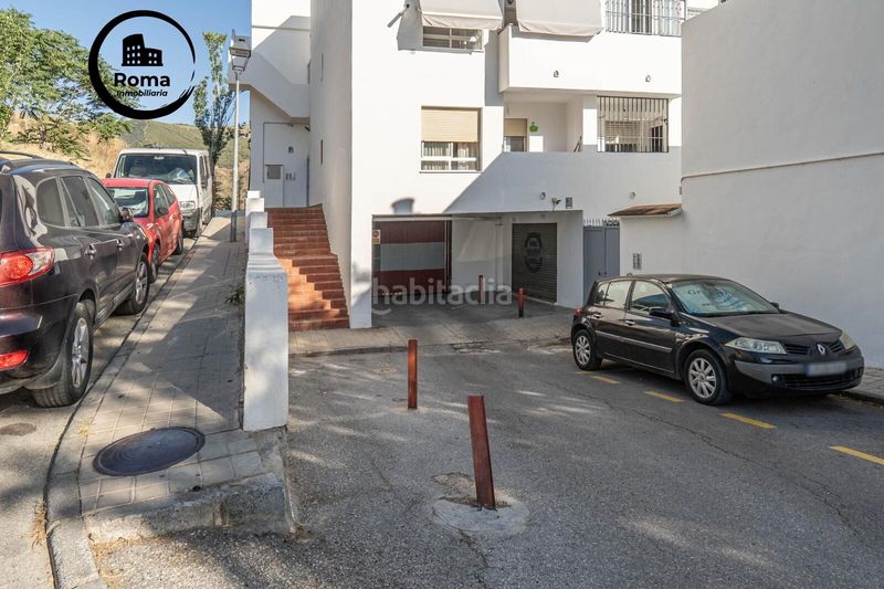 Foto dce56c52-207c-4029-ad3a-8c470ae0a1fa. Aparcament cotxe a Cenes de la Vega
