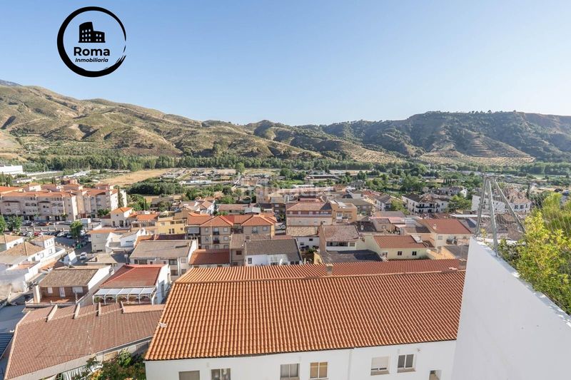 Foto f43cf9b0-924a-4ddc-aed1-e52b6fc3748d. Aparcament cotxe a Cenes de la Vega