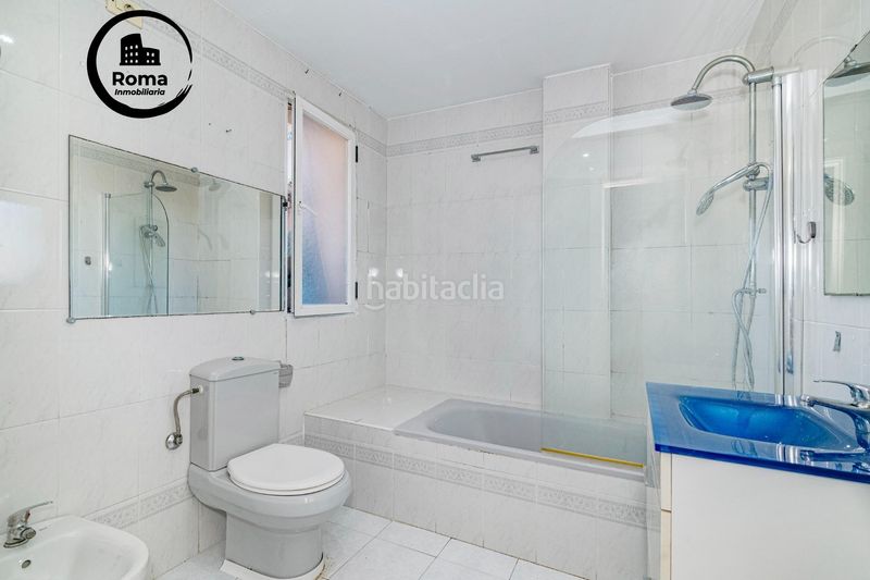 Foto 3816f76c-a119-4f29-9260-525451aa7390. Àtic amb calefacció aparcament piscina a La Zubia Ciudad Zubia (La)
