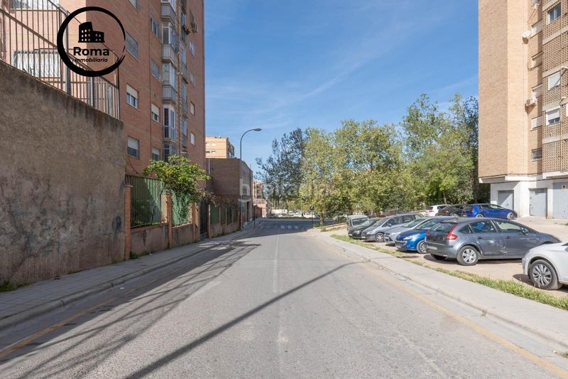 Foto e301b2a3-a8c9-4b1f-a7e5-6259519f2e7b. Pis amb calefacció aparcament a Cartuja Granada
