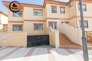 Casa adossada  Calle calle don quijote. Amplia casa con semisótano y múltiples posibilidades en chauchin