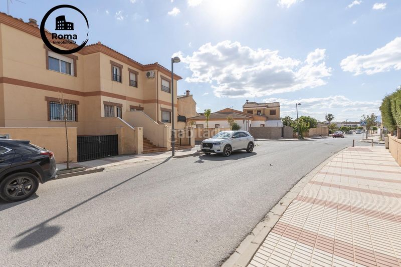 Foto a5f6bb33-4e81-48c2-b96c-ee541f587a29. Casa adossada amb aparcament a Chauchina